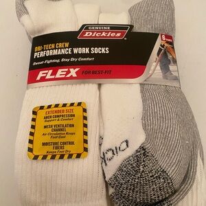 Dickies Dri-Tech Crew Socks in White and Gray